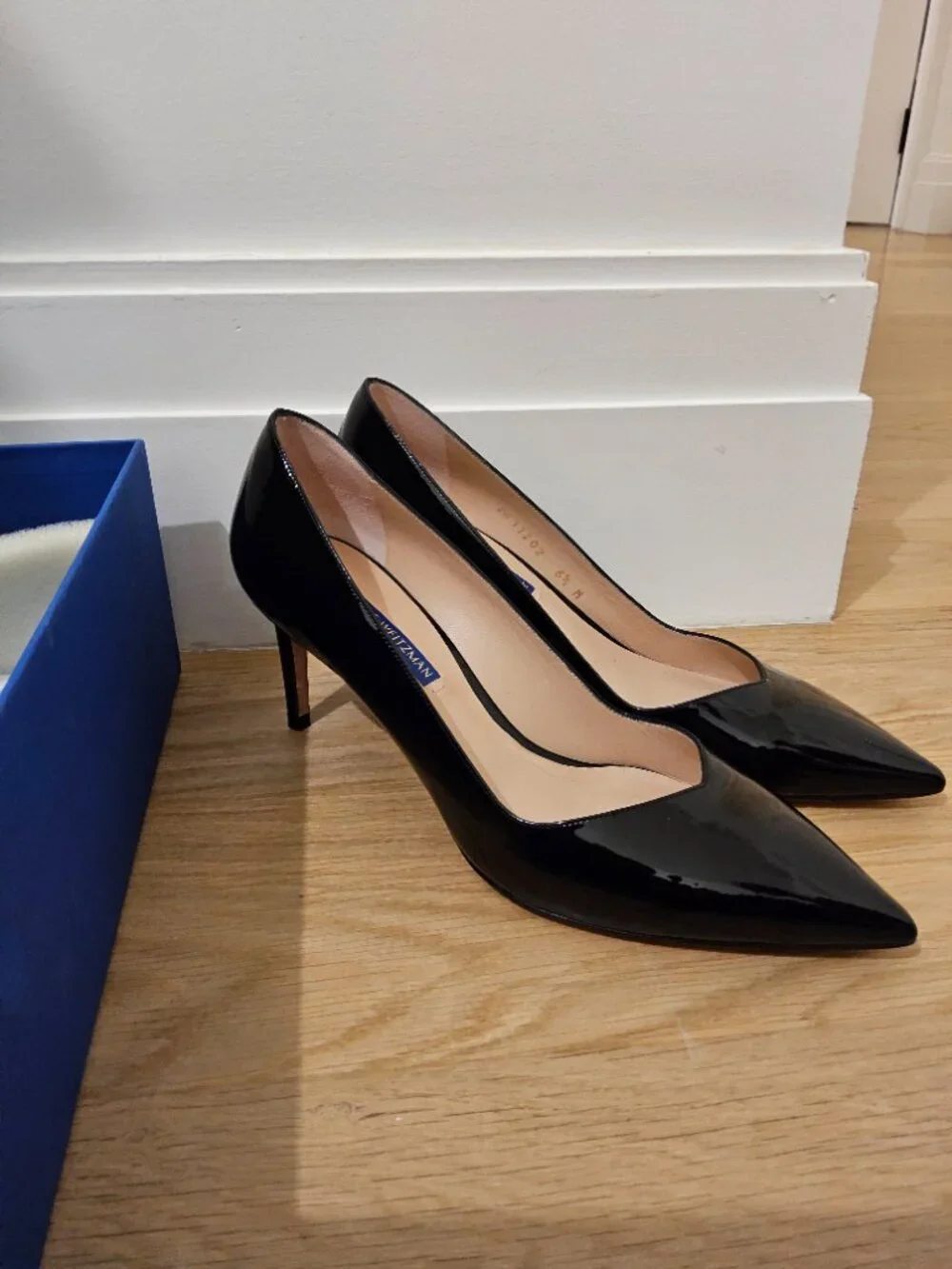 Stuart Weitzman Anny 70 black patent Leather size 8.5. Brand new in box